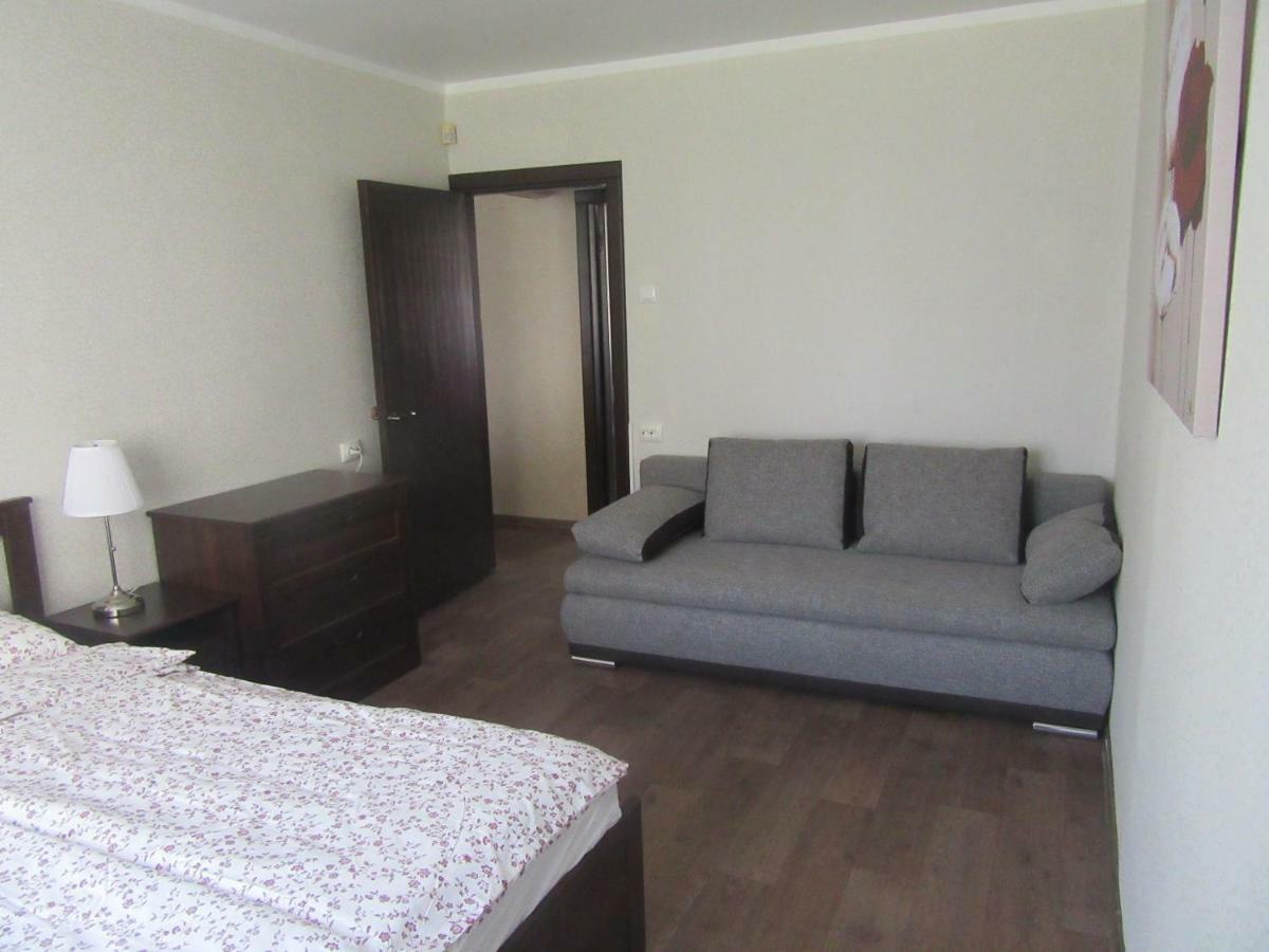 Family Apartment Riga Exterior foto